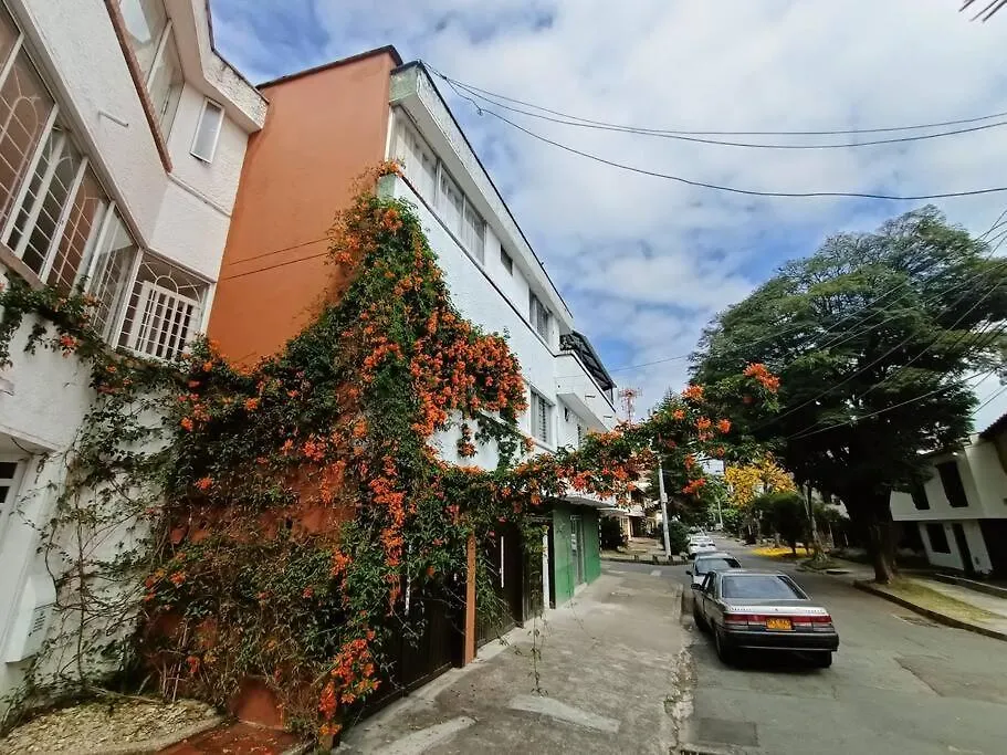Apartamento Independiente Con Terraza En Belen Cerca A Laureles Medellin 0*,  Colombia