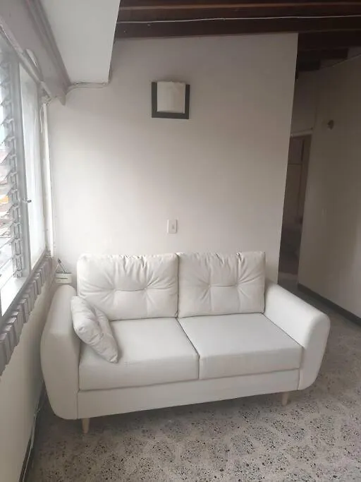 Apartamento Independiente Con Terraza En Belen Cerca A Laureles Medellin Apartment