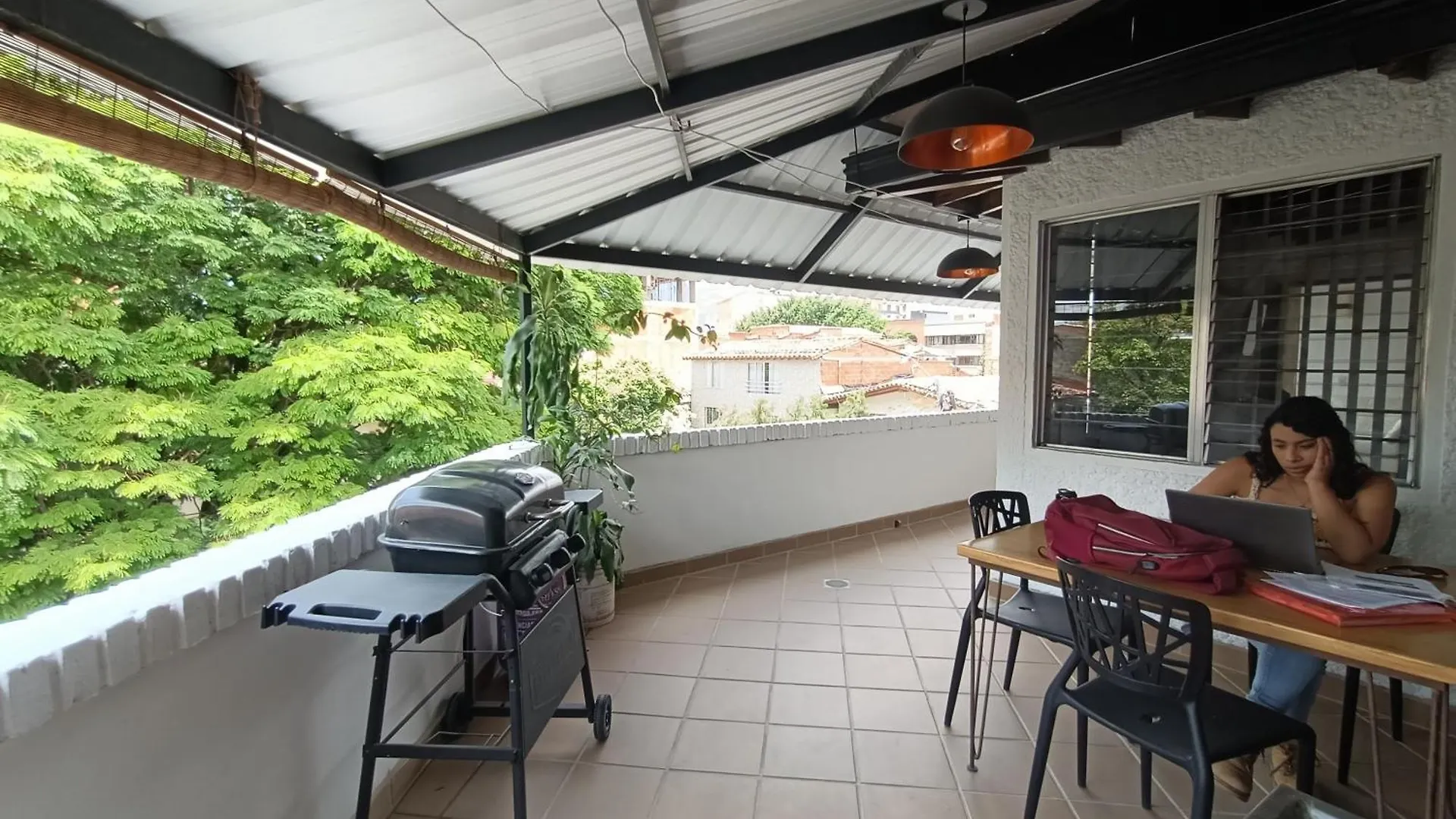 Apartamento Independiente Con Terraza En Belen Cerca A Laureles Medellin